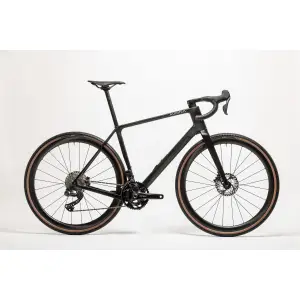 RY1A7561 1 AVONA
